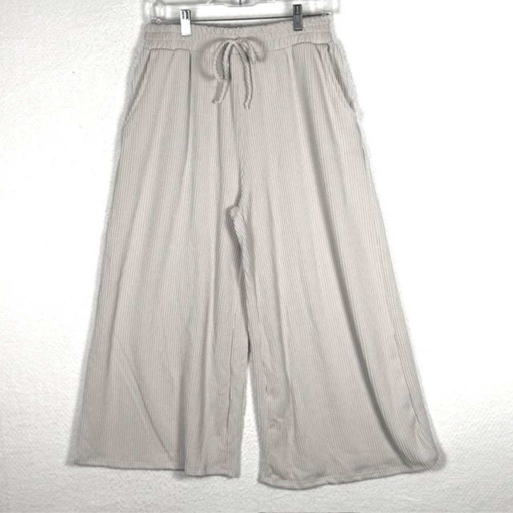 NWOT Blumin Apparel Leisure Crop Pants Wide Leg Resort Vacay Pockets Large